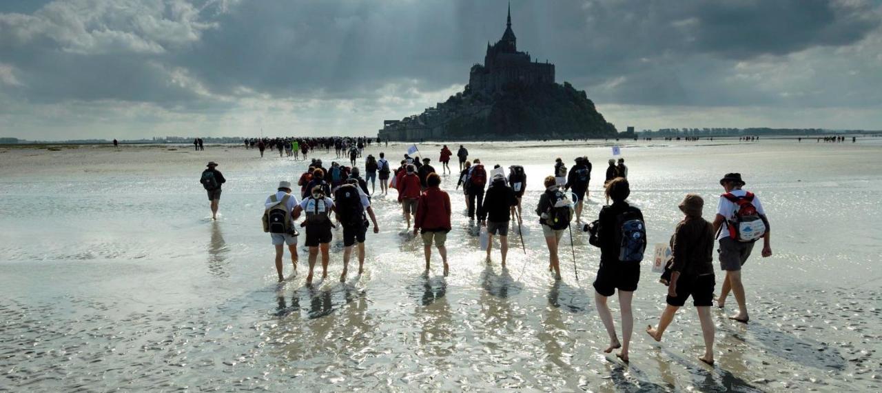 Chambres D'Hotes Avec Piscine Aux Agapanthes De Cromel - Mont Saint Michel Luaran gambar